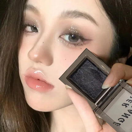 Smoky Blue-gray Eye Shadow Palette Sweet Cool Single Color Mini Eyeshadow Palette Pearl Matte Shimmer Brightening Eyes Makeup