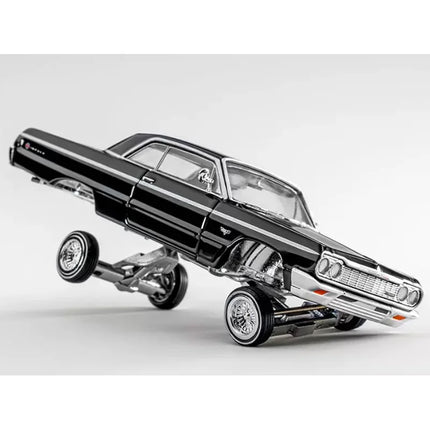 97M 1/64 Scale Impala 1964 Impala SS LowRider Jumping Car Alloy Model Collection Decoration Decorative Piece