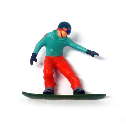 2025 New 1/64 Scale Ice And Snow Athlete Hand Painted Skiing Miniature Model DIY Scene Paired With Holiday Gift Toy Figurine
