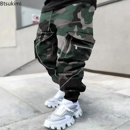 New Men's Cargo Pants Trend Printed Loose Hip Hop Fashion Street Wear Big Pocket Overalls Men Bright Color Four Seasons Trousers