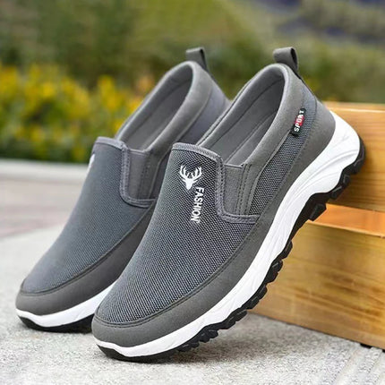 Men Casual Canvas Shoes Lightweight Summer Mesh Shoes Breathable Slip on Flats Men Fashion Walking Shoes Soft Loafers for Men