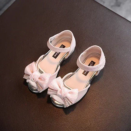 Summer New Style Children's Sandals Girls Fashion Rhinestone Flower Princess Shoes Little Girls Soft Soled Dance Shoes Girls