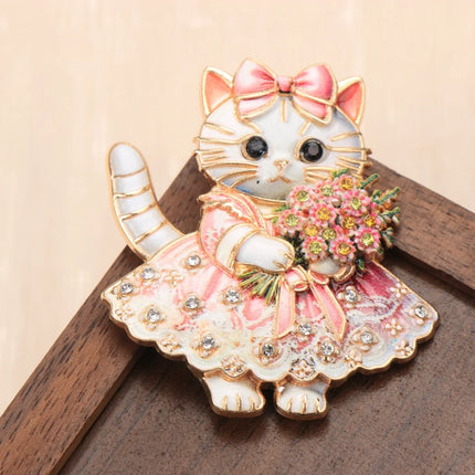 Cute and Exquisite Cartoon Cat Animal Design Brooches for Men and Women, Jewelry, Fashion Accessories, and Couple's Party Gifts