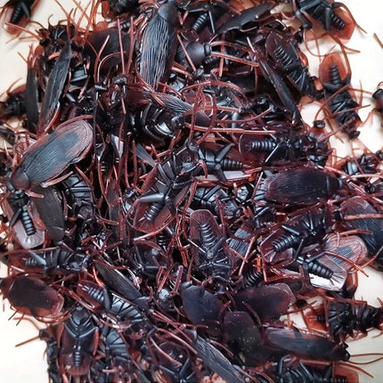 50/100pcs Artificial Cockroach Realistic Fake Roach Insects Novelty Trick Props Prank Toy Gags Practical Jokes Toys for Kids