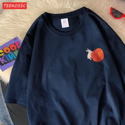 Rabbits Running Around Apples Print Men's Tees Cartoon Breathable T-Shirts Popular Comfort T-Shirt Retro Round Neck Short Sleeved