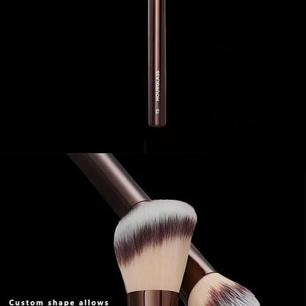 HOURGLASS No. 15 Liquid Blush Brush, Angled Contour Brush, Loose Powder Brush, Professional beauty tools