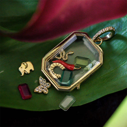 Vintage personality picture box pendant with adjustable DIY accessory pendant, hollow design, transparent box