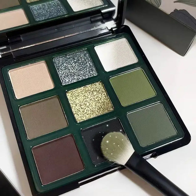 DIKALU Dark Witch ~ Paris Garden Nine-Color Eyeshadow Hray Retro French Black Green Contrast Olive Green Small Smoke