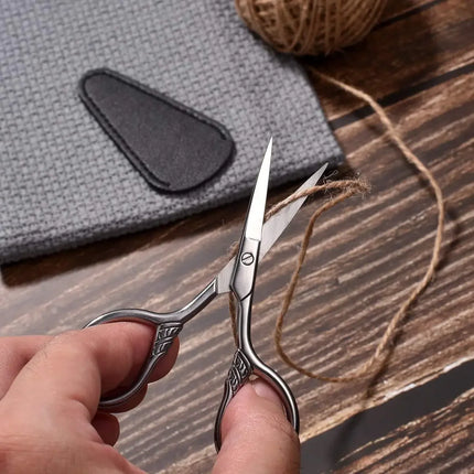 Grooming Nail Scissors Eyebrows For Manicure 1Pcs Stainless Steel Small Makeup Cuticle Beard And Mustache Trimmer Nose Hair Tool
