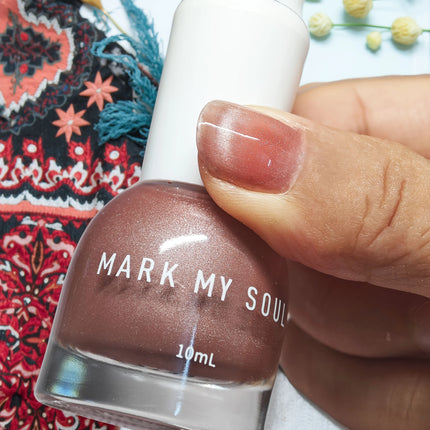 S133 Tea Dream 10ml No-Bake Cat Eye Nail Polish. Tea Dream red series base with red gold glitter. Quick-drying, long-lasting