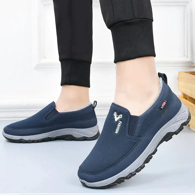 Men's Tennis Shoes Warm Breathable Soft-Soled Non-Slip Casual Shoes Plus Velvet Comfortable Slip-On Walking Winter Vulcanized Shoes