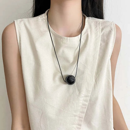 2025 New Arrival Metal Ball Pendant Necklace for Women Fashion Design Long Adjustable Sweater Chain Jewelry Accessories