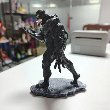 New 18cm Marvel Venom Large Animated Characters Customized Action Character Models Creative Desktop Decorations For Boys Gifts