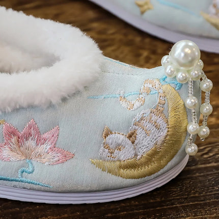 Chasing Moon Hot Sale Of The Season New Style Ming Dynasty Hanfu Shoes National Style Upturned Head Cotton Shoes Ancient Wedding