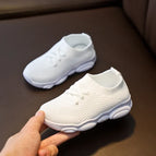 WHITE / 29