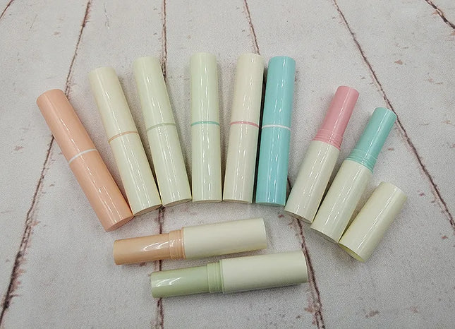 500PCS Colorful Reusable Empty Lip Balm Tube DIY Lipstick Lip Wax Tube Lip Gloss Container With Cap For Girls