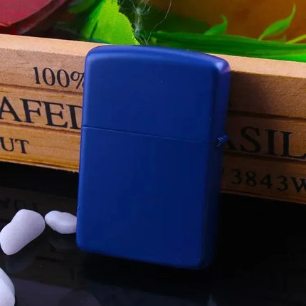 Ultra Thin and Portable Kerosene Lighter Square Head, Personalized Retro Creativity, Old-fashioned Grinding Wheel Windproof