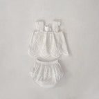 white / 3-6M
