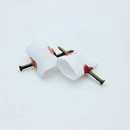 1-5PCS Fake Nail Through Finger Prank Toy Kids Novelty Magic Friend Halloween Scare Trick Joke Toy Practical Fool Jokes Gags