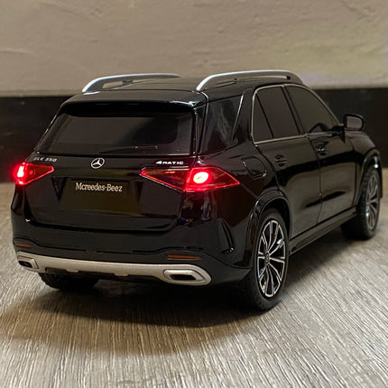 1:24 Mercedes Benz GLE350 Off Road SUV Alloy Metal Diecast Model Car Desktop Decoration Display Ornament Holiday Present For Boy