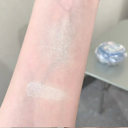 LEE INTO Dream Flower Highlight Powder Brightens and Contours Pearlescent Glitter No Flying Powder