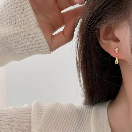 Simple Style Fashion Water Drop Earrings for Women Irregular Geometry Claw Stud Earrings Luxury Korean Female Summer Jewelry