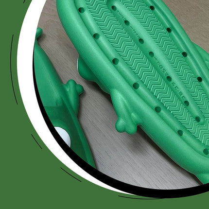 Frog House Slipper Cloud Woman Sandals Flip Flops Sandals Soft Sole Beach Non Slip Home Shoes Platform Weird Female Slides Men