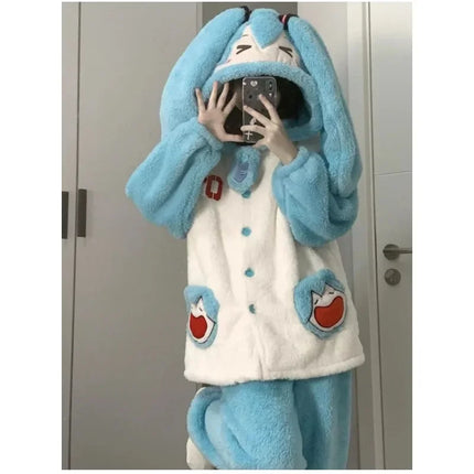 Cute Hatsune Miku creative anime picture soft and comfortable skin-friendly coral velvet thickened warm home wear pajamas set