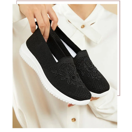 Women's Fashion Vulcanised Trainers 2025 Round Toe Breathable Flower Mesh Casual Flat Slip-On Women's Casual Vulcanised Shoes