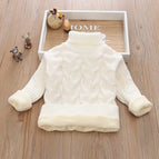 plush inside white / size 5T (tag 20)