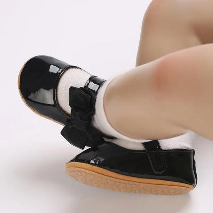 Spring and Autumn Red Comfortable Bow Detail Women's Baby Shoes for Newborns and Girls