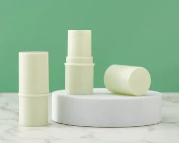 Wholesale 6g Cylinder Solid Deodorants Tube Green/Pink/Purple Lip Balm Container Empty Lipstick Bottle Cleansing Mask Stick