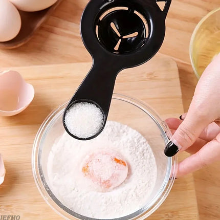 2-in-1 Cute Cartoon Cat Egg Separator & Measuring Cup Easy Yolk & White Filter for Baking and Cooking, Perfect Kitchen Gadget