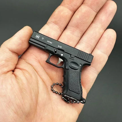 Semi-Alloy 1:3 Pistol Model Metal Mini G17 Toy Gun Detachable DIY Keychain Pendant Ornaments Children's Toy Christmas Pendant