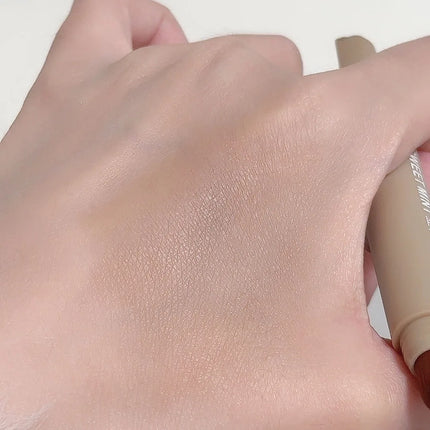 Contour Pen Double Head Bronzer Stick with Brush Nose Shadow Cream Contouring Pen Waterproof Natural Sculpting Makeup Cosmetics