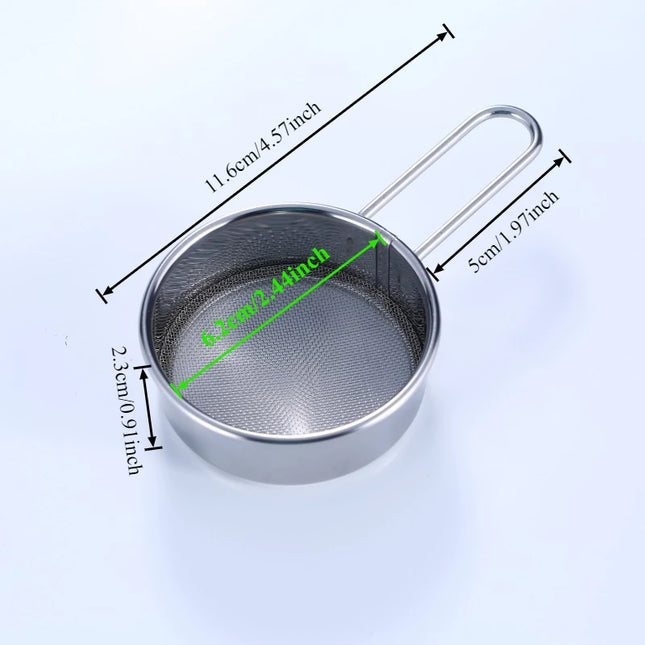 Stainless Steel Mesh Strainer with Wooden Handle, Fine Filtering for Juices, Residues and Flour, Ideal for Home Baking
