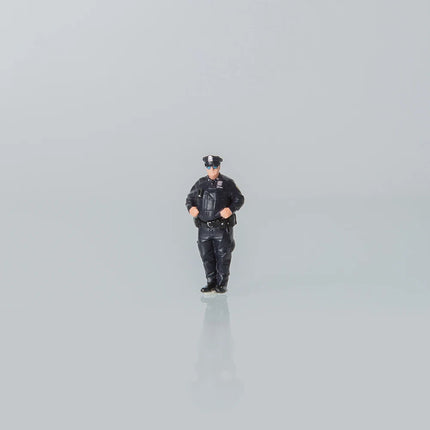 Kicarmod 1/64 NYPD New York Police Series Resin Miniature Scene Figure Model for 1/64 Diecast Car Diorama Collection Gift