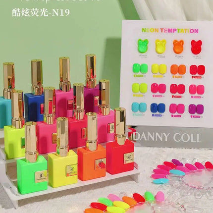 Fluorescence Noctilucent Gel Nail Polish Set With Different Bottles Wholesale Manicure Soak Off UV LED Nail Varnish Set 15ML