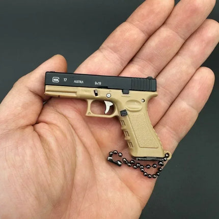 Semi-Alloy 1:3 Pistol Model Metal Mini G17 Toy Gun Detachable DIY Keychain Pendant Ornaments Children's Toy Christmas Pendant