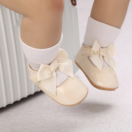 Cute White Lace Baby Girl Princess shoes  Baby Moccasins Moccs Shoes Bow Fringe Rubber Soled Non-slip Footwear Crib Shoes