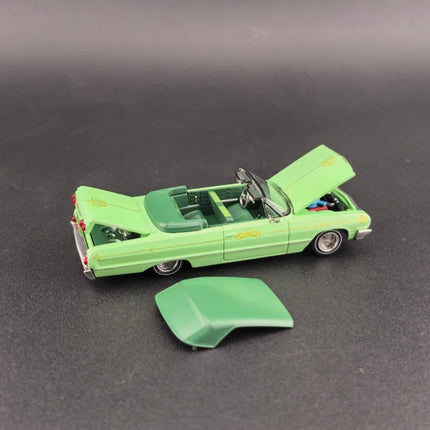 FineWorks 1/64 Impala HZ Exhibition Limited Edition Jumping Car  Painted alloy car mode