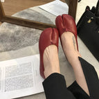 red 028 / 35