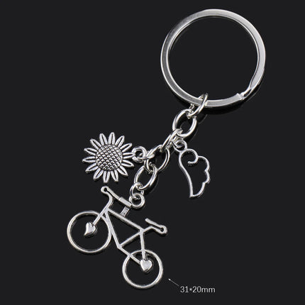 Fashion Animal Women Keychain Car Moon Cat Dog Love Heart Key Chain Friends Gift Jewelry Bag Pendant Wing Evil Eye Angel Turtles