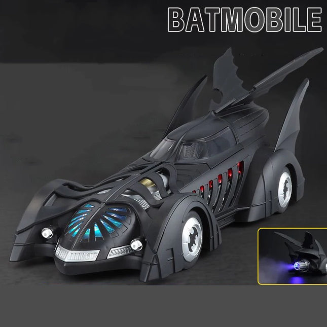 1/18 Classic Movie Car 2008 Batmobile Alloy Concept Bat Sports Car Model Diecast Metal Toy Race Car Model Sound Light Kids Gifts