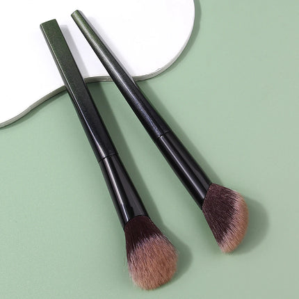 1/2PCS  soft bevel blush brush, highlight brush, contour brush, and smudge brush - a multi-purpose makeup brush tool