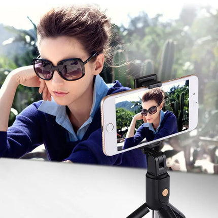 Wireless Bluetooth Selfie Stick Foldable Tripod Portable Cell Phone Extendable Tripods For iPhone Xiaomi Huawei Phone Video Live