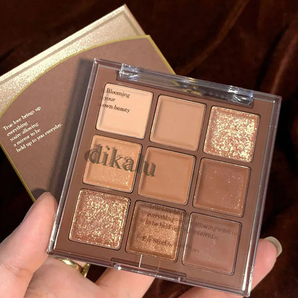 Nine square eyeshadow palette is a must-have for reducing swelling making it easy to apply color and long lasting makeup