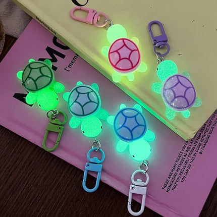1/8Pcs Colorful Luminous Turtle Keychain Cartoon Glow in-the-dark Color Keyrings Resin Sweet Sea Animal Bag Pendant Hangings