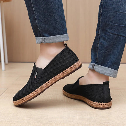 2025 Summer Men's Old Beijing Net Mesh Slip-on Casual Shoes Comfortable and Breathable Anti-slip Outsole Free Men's Shoes