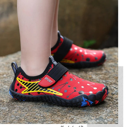Children Beach Aqua Shoes Boy Girl Barefoot Water Shoes Quick-Dry Drainage Diving Swim Sandals Kids Fishing Surf Wading Sneakers